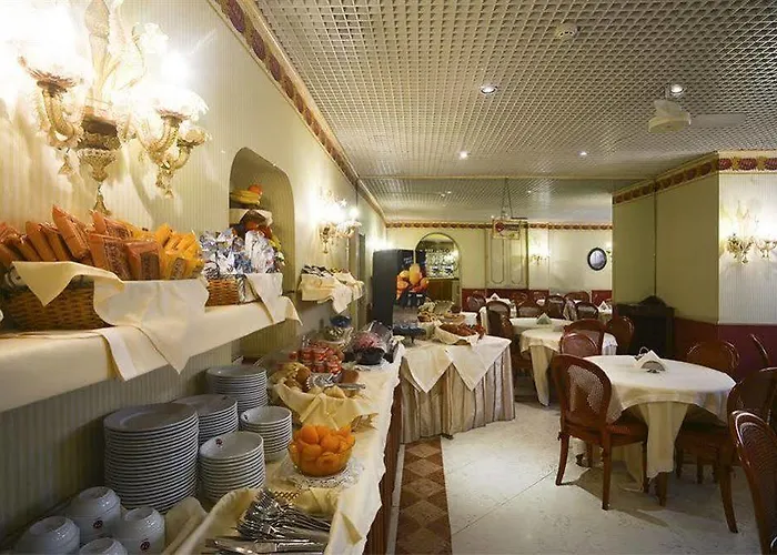 Zanhotel Regina 3* בולוניה