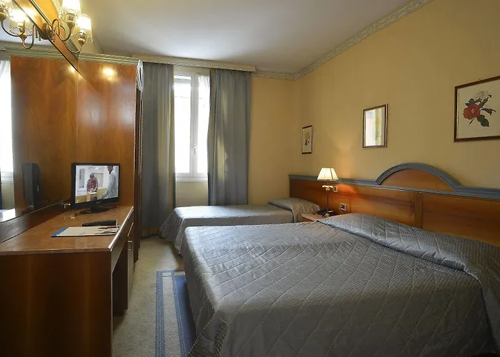 מלון Zanhotel Regina 3*