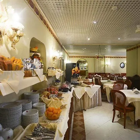 Zanhotel Regina 3* Bolonya