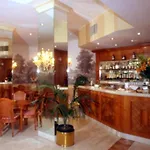 Ξενοδοχείο Zanhotel Regina 3*