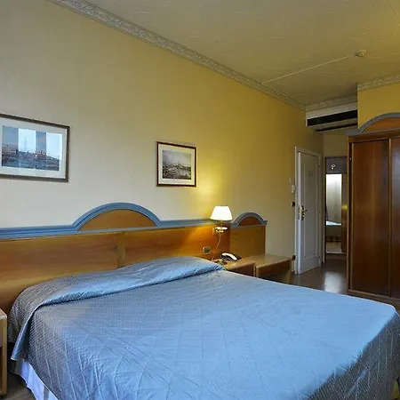 Hotel Zanhotel Regina 3*