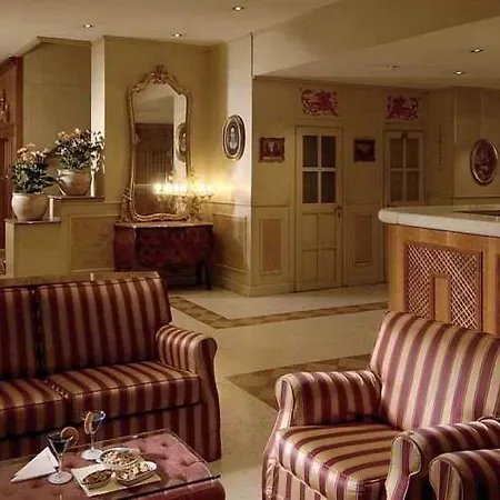 Zanhotel Regina 3*