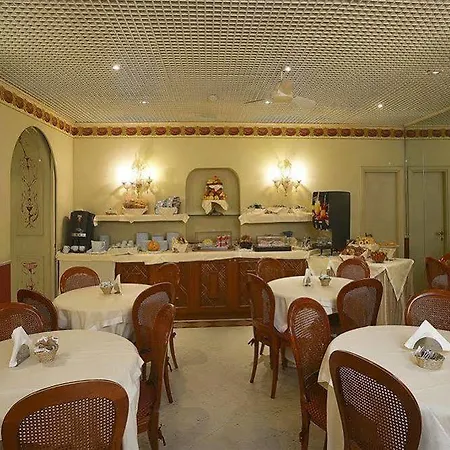 Zanhotel Regina Hotel